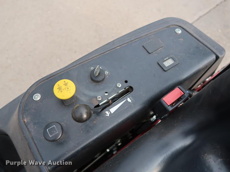 image for item FE9610 2015 Ferris IS600Z ZTR lawn mower