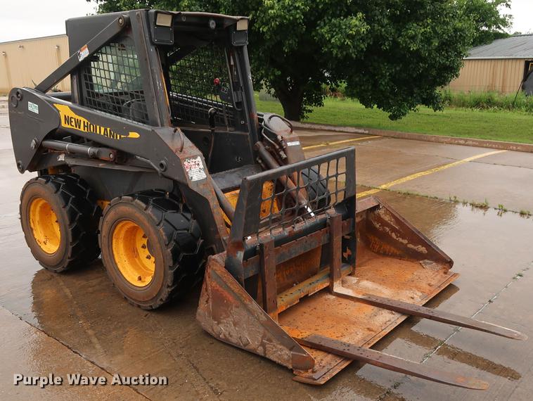 image for item FE9620 2006 New Holland L160 skid steer