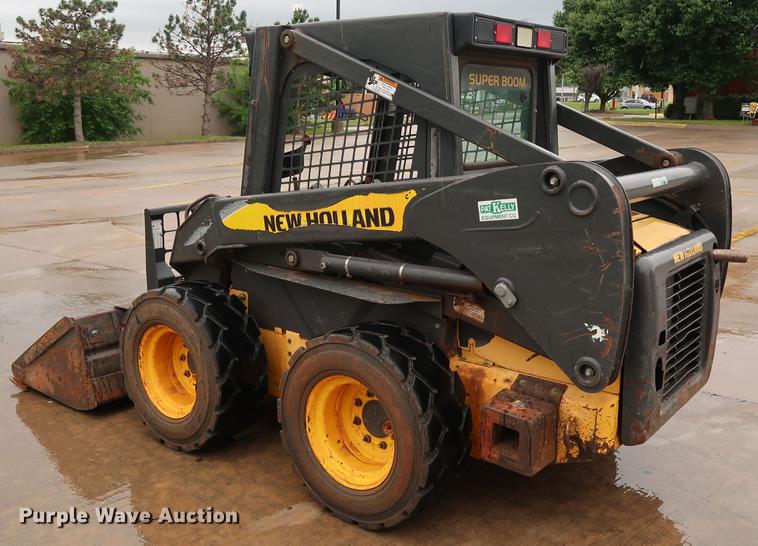 image for item FE9620 2006 New Holland L160 skid steer