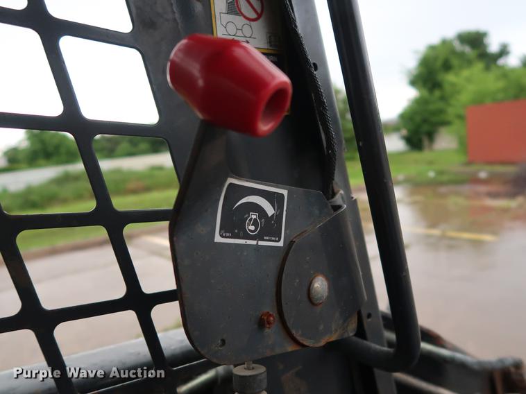 image for item FE9620 2006 New Holland L160 skid steer