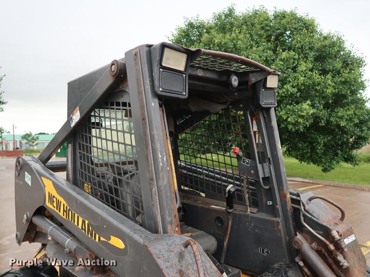 image for item FE9620 2006 New Holland L160 skid steer
