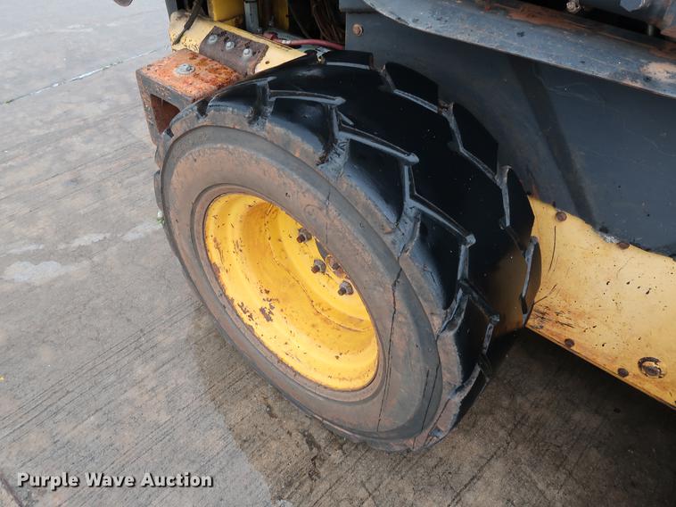 image for item FE9620 2006 New Holland L160 skid steer