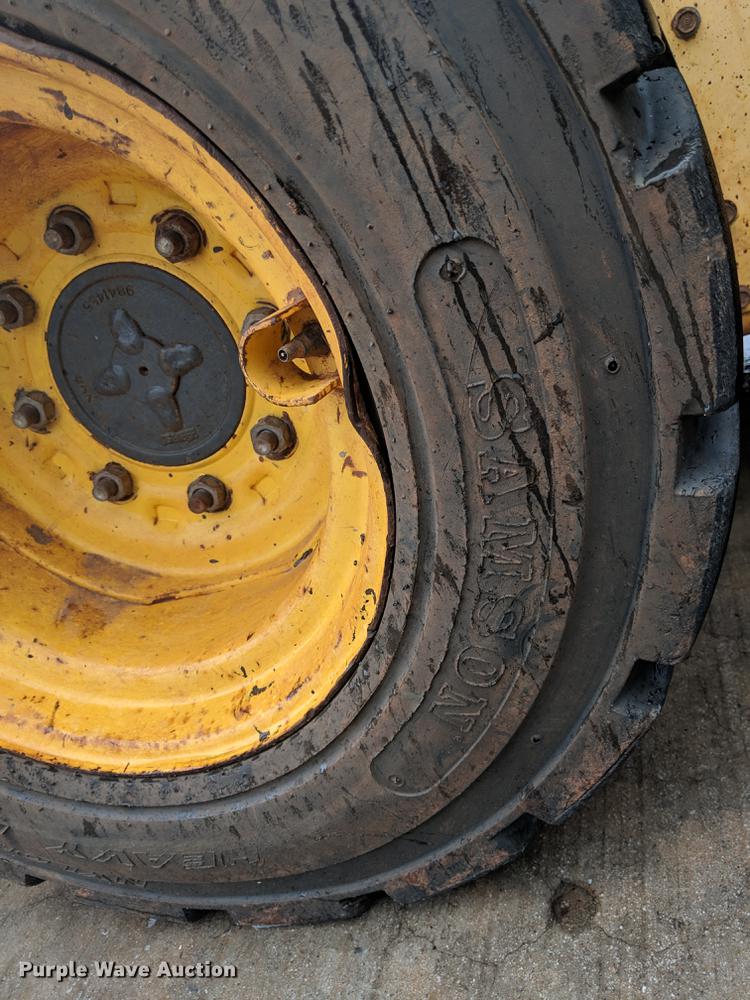 image for item FE9620 2006 New Holland L160 skid steer