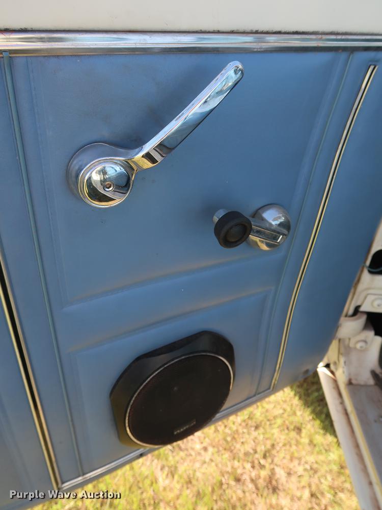 image for item FE9623 1981 Jeep J10 pickup truck