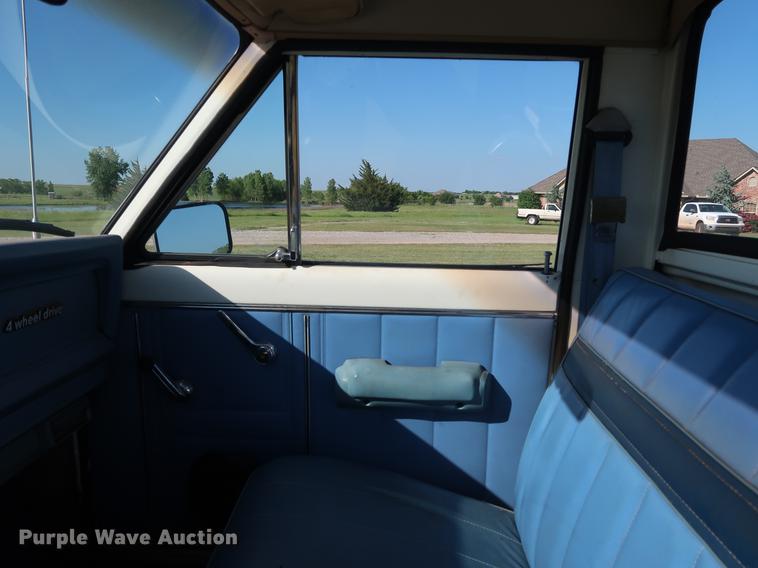 image for item FE9623 1981 Jeep J10 pickup truck