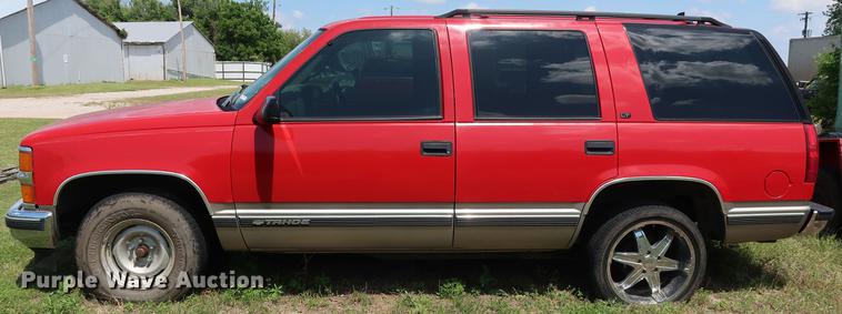 image for item FE9638 1999 Chevrolet Tahoe LT SUV
