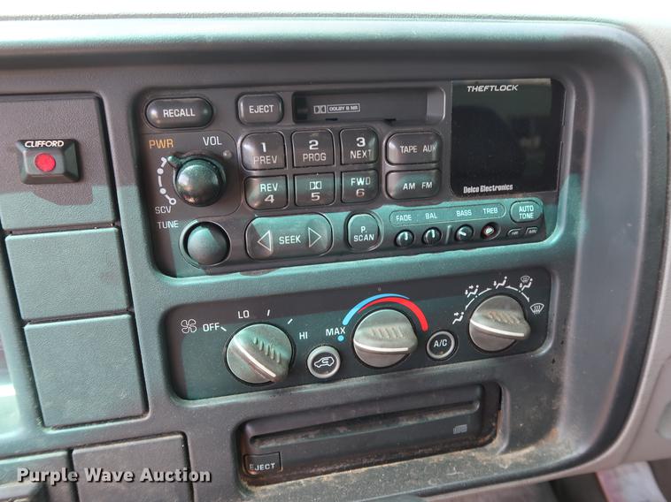 image for item FE9638 1999 Chevrolet Tahoe LT SUV