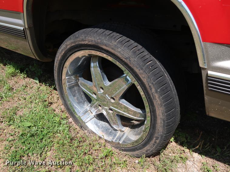 image for item FE9638 1999 Chevrolet Tahoe LT SUV