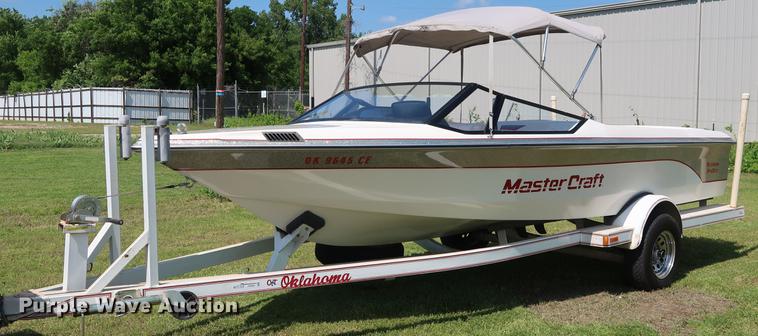 image for item FE9639 1988 Mastercraft Platinum Prostar 190 20th Anniversary boat