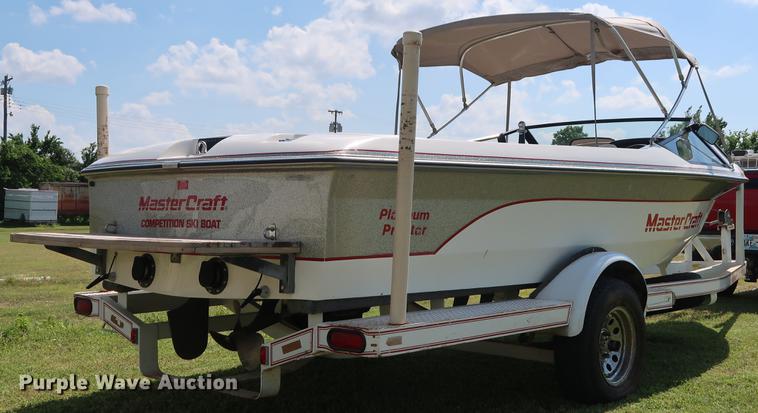 image for item FE9639 1988 Mastercraft Platinum Prostar 190 20th Anniversary boat