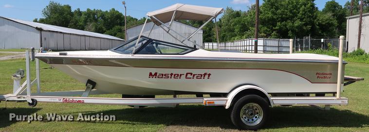 image for item FE9639 1988 Mastercraft Platinum Prostar 190 20th Anniversary boat