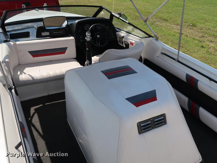 image for item FE9639 1988 Mastercraft Platinum Prostar 190 20th Anniversary boat