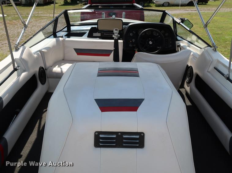 image for item FE9639 1988 Mastercraft Platinum Prostar 190 20th Anniversary boat