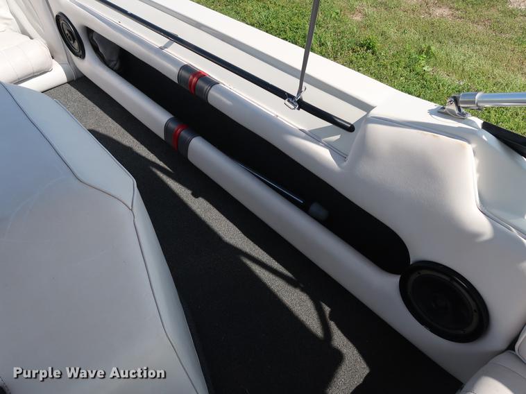 image for item FE9639 1988 Mastercraft Platinum Prostar 190 20th Anniversary boat