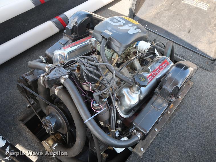 image for item FE9639 1988 Mastercraft Platinum Prostar 190 20th Anniversary boat