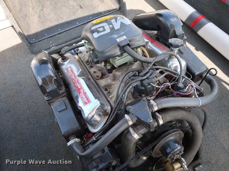 image for item FE9639 1988 Mastercraft Platinum Prostar 190 20th Anniversary boat