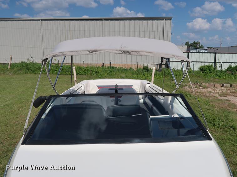 image for item FE9639 1988 Mastercraft Platinum Prostar 190 20th Anniversary boat