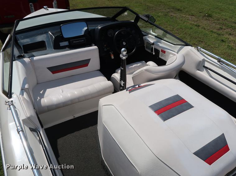 image for item FE9639 1988 Mastercraft Platinum Prostar 190 20th Anniversary boat