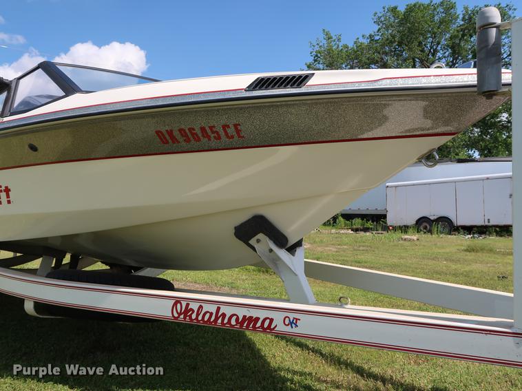 image for item FE9639 1988 Mastercraft Platinum Prostar 190 20th Anniversary boat