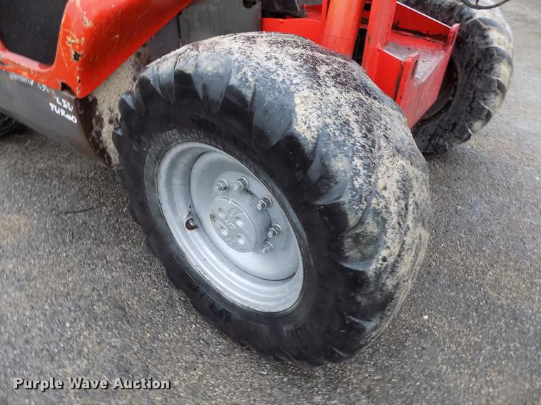 image for item FG9370 2004 Manitou MLT940L120LSU telehandler