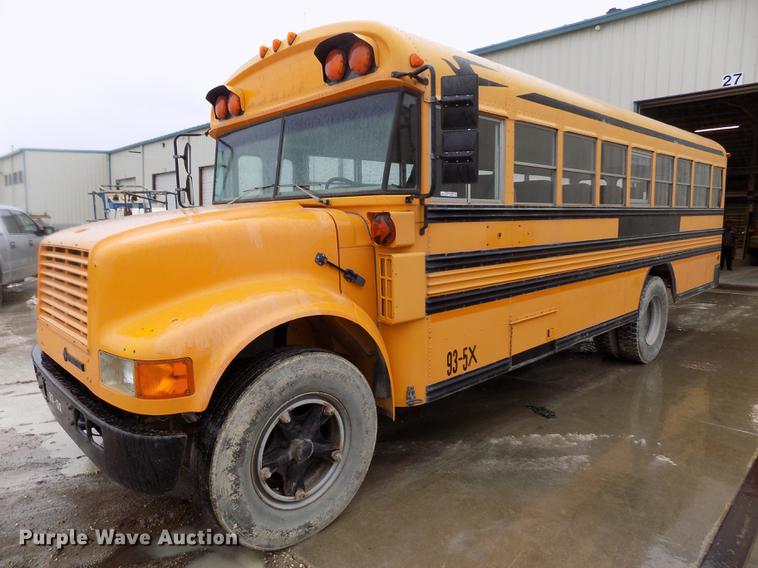 image for item FG9371 1994 International 3800 Blue Bird school bus