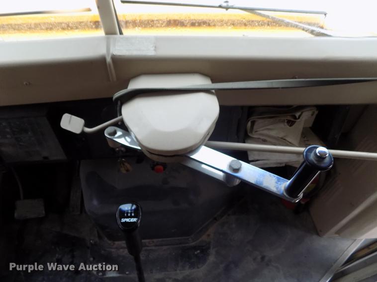 image for item FG9371 1994 International 3800 Blue Bird school bus