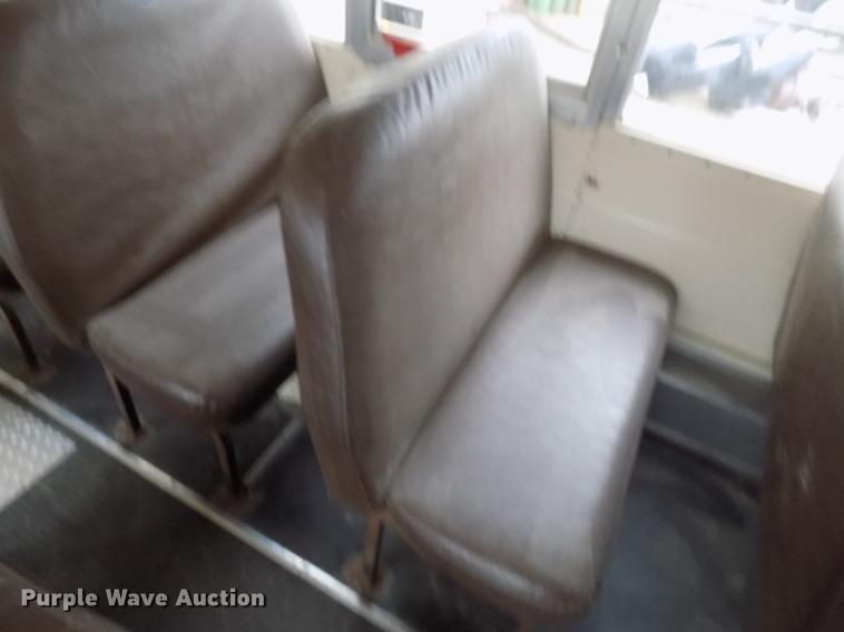 image for item FG9371 1994 International 3800 Blue Bird school bus