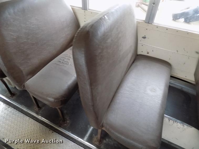 image for item FG9371 1994 International 3800 Blue Bird school bus