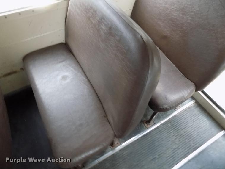 image for item FG9371 1994 International 3800 Blue Bird school bus