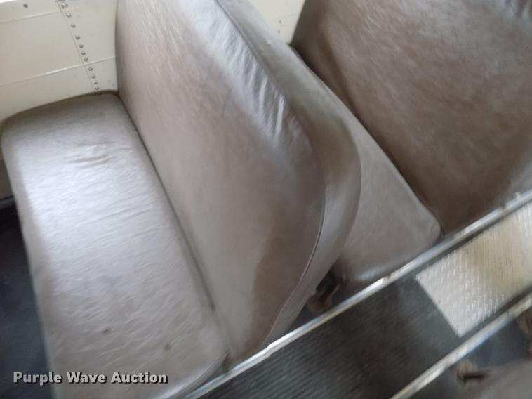 image for item FG9371 1994 International 3800 Blue Bird school bus