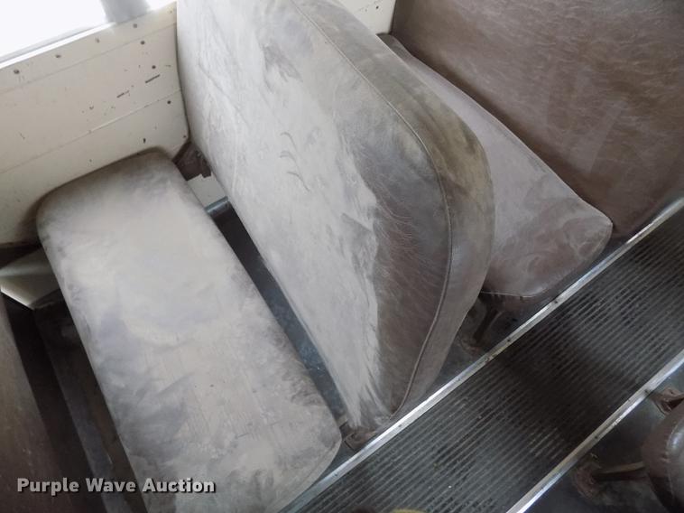 image for item FG9371 1994 International 3800 Blue Bird school bus