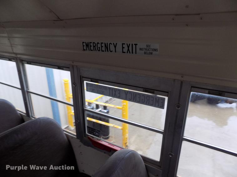 image for item FG9371 1994 International 3800 Blue Bird school bus