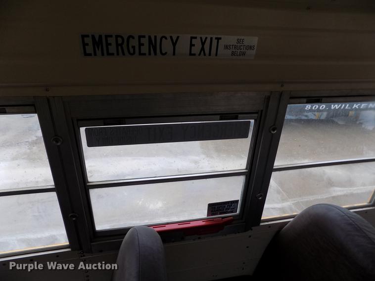 image for item FG9371 1994 International 3800 Blue Bird school bus