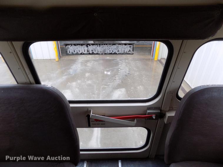 image for item FG9371 1994 International 3800 Blue Bird school bus