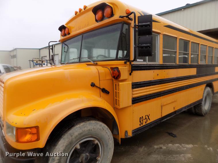image for item FG9371 1994 International 3800 Blue Bird school bus