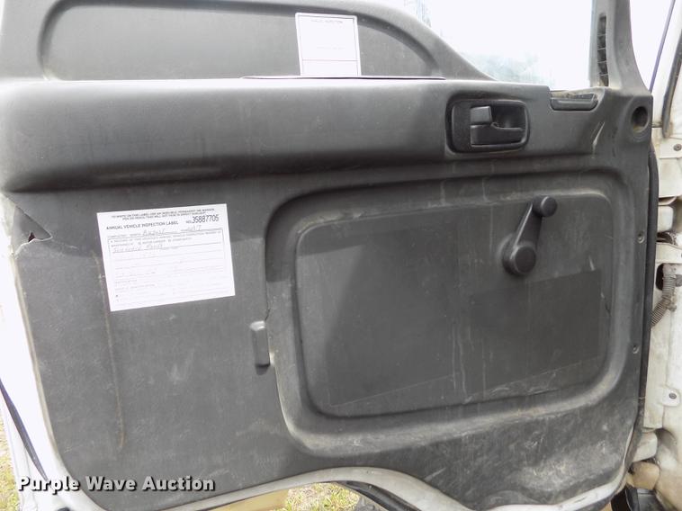 image for item FG9375 2007 Isuzu FTR dump truck