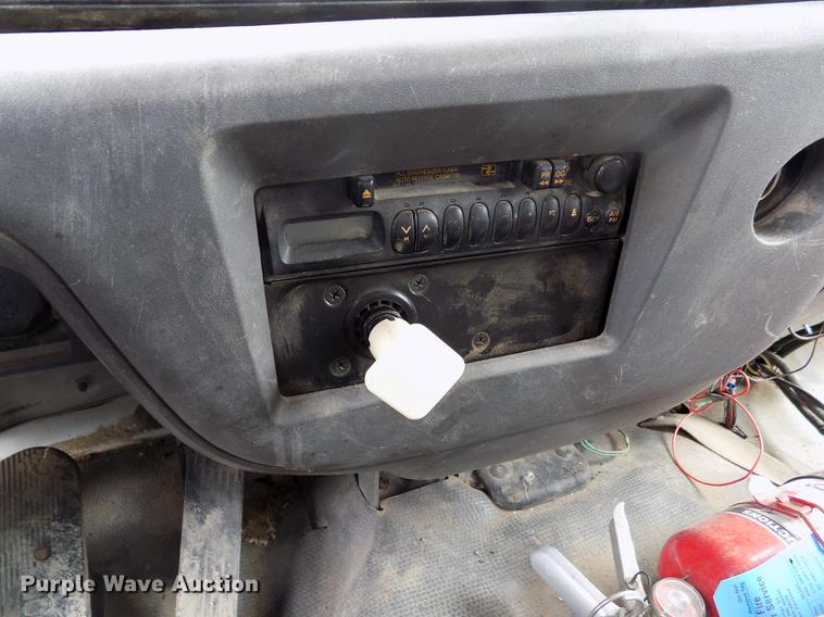 image for item FG9375 2007 Isuzu FTR dump truck