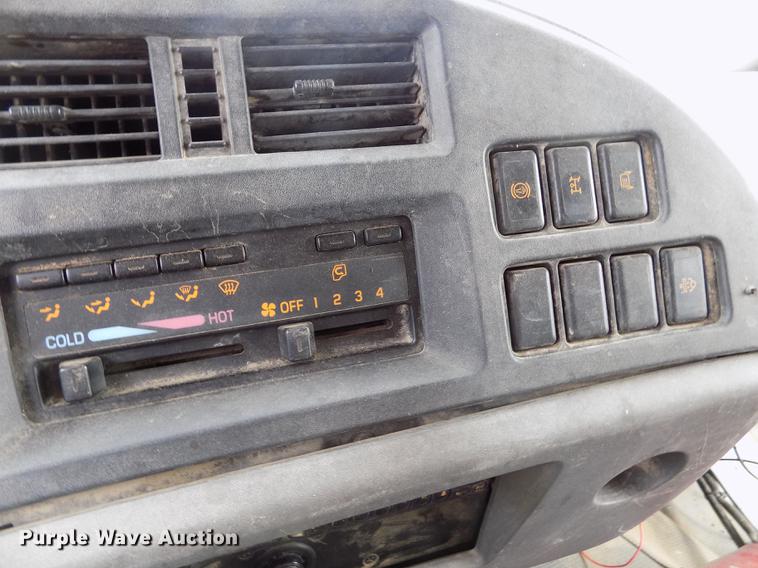 image for item FG9375 2007 Isuzu FTR dump truck