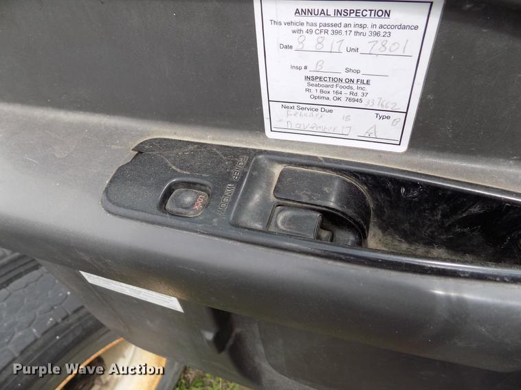 image for item FG9375 2007 Isuzu FTR dump truck