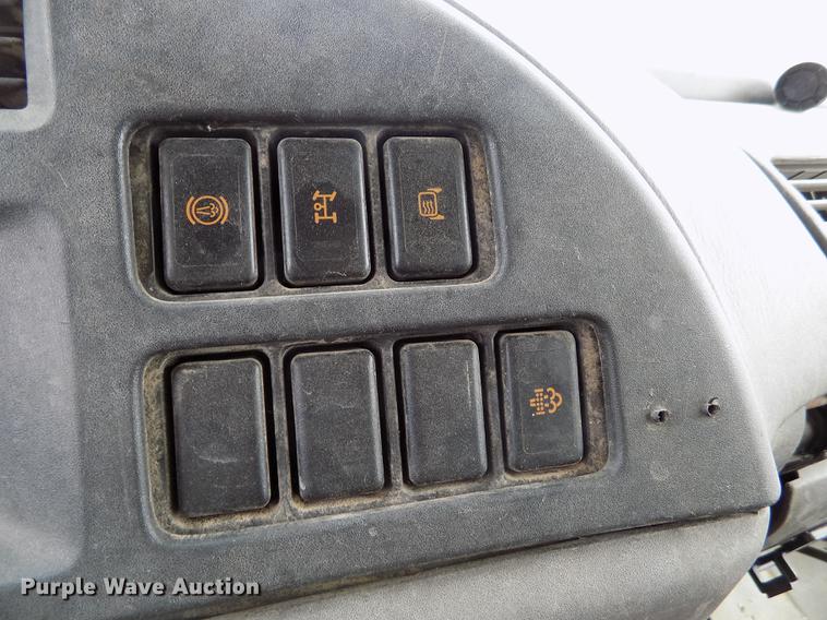 image for item FG9375 2007 Isuzu FTR dump truck