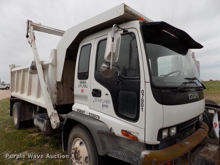 image for item FG9375 2007 Isuzu FTR dump truck
