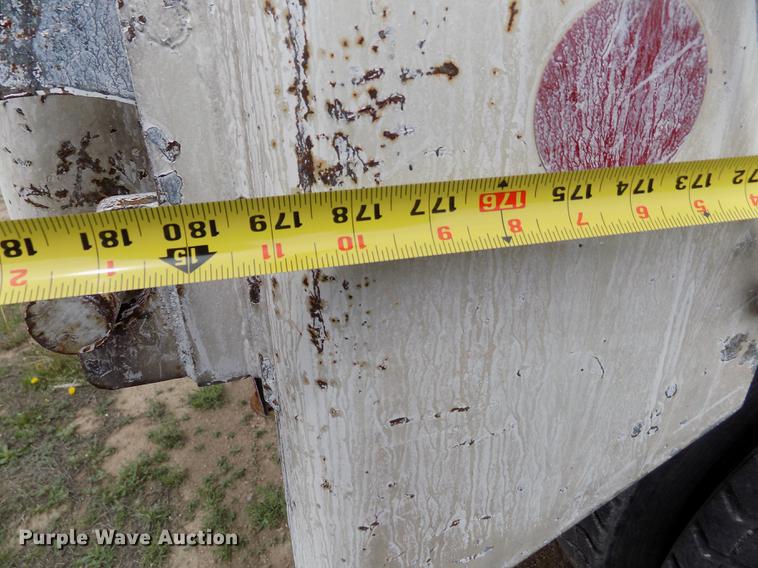 image for item FG9375 2007 Isuzu FTR dump truck