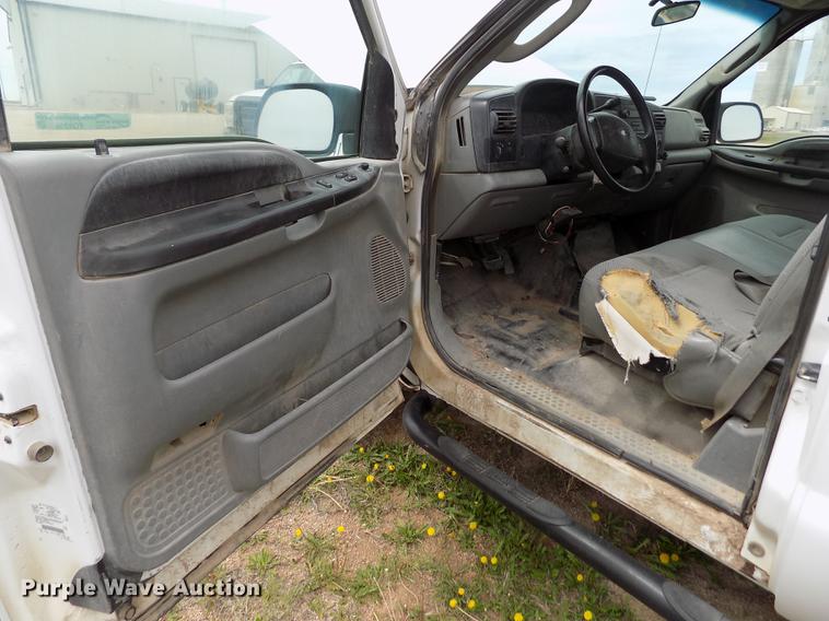 image for item FG9395 2006 Ford F250 Super Duty XL SuperCab pickup truck