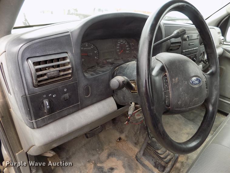 image for item FG9395 2006 Ford F250 Super Duty XL SuperCab pickup truck