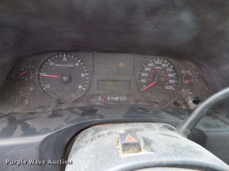 image for item FG9395 2006 Ford F250 Super Duty XL SuperCab pickup truck