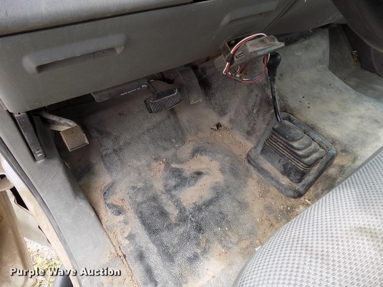 image for item FG9395 2006 Ford F250 Super Duty XL SuperCab pickup truck