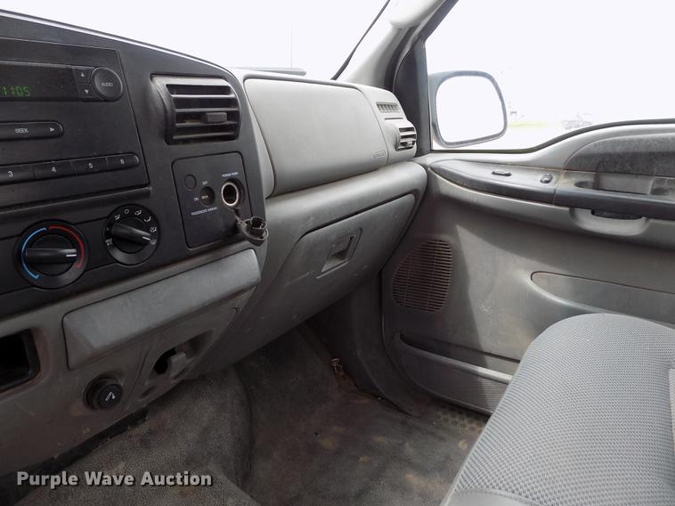 image for item FG9395 2006 Ford F250 Super Duty XL SuperCab pickup truck