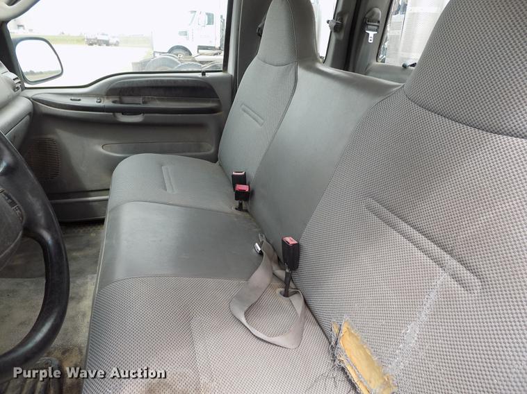 image for item FG9395 2006 Ford F250 Super Duty XL SuperCab pickup truck