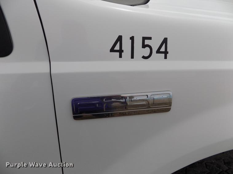 image for item FG9395 2006 Ford F250 Super Duty XL SuperCab pickup truck