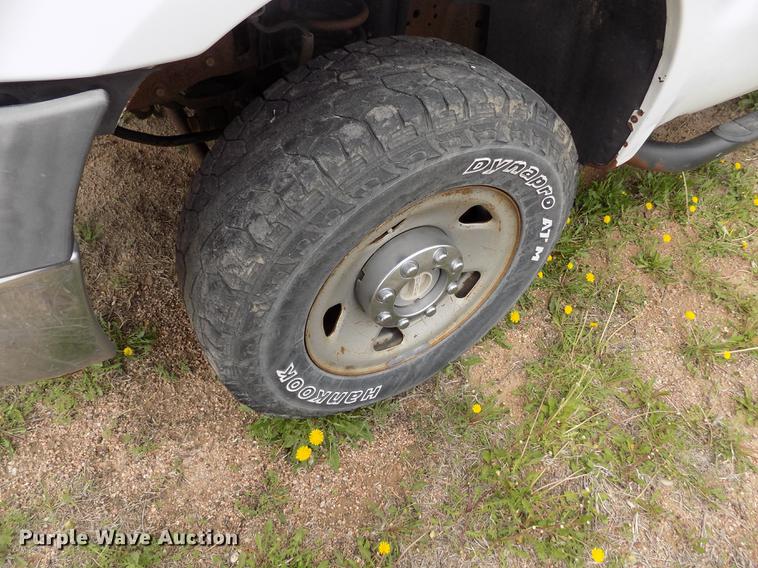 image for item FG9395 2006 Ford F250 Super Duty XL SuperCab pickup truck